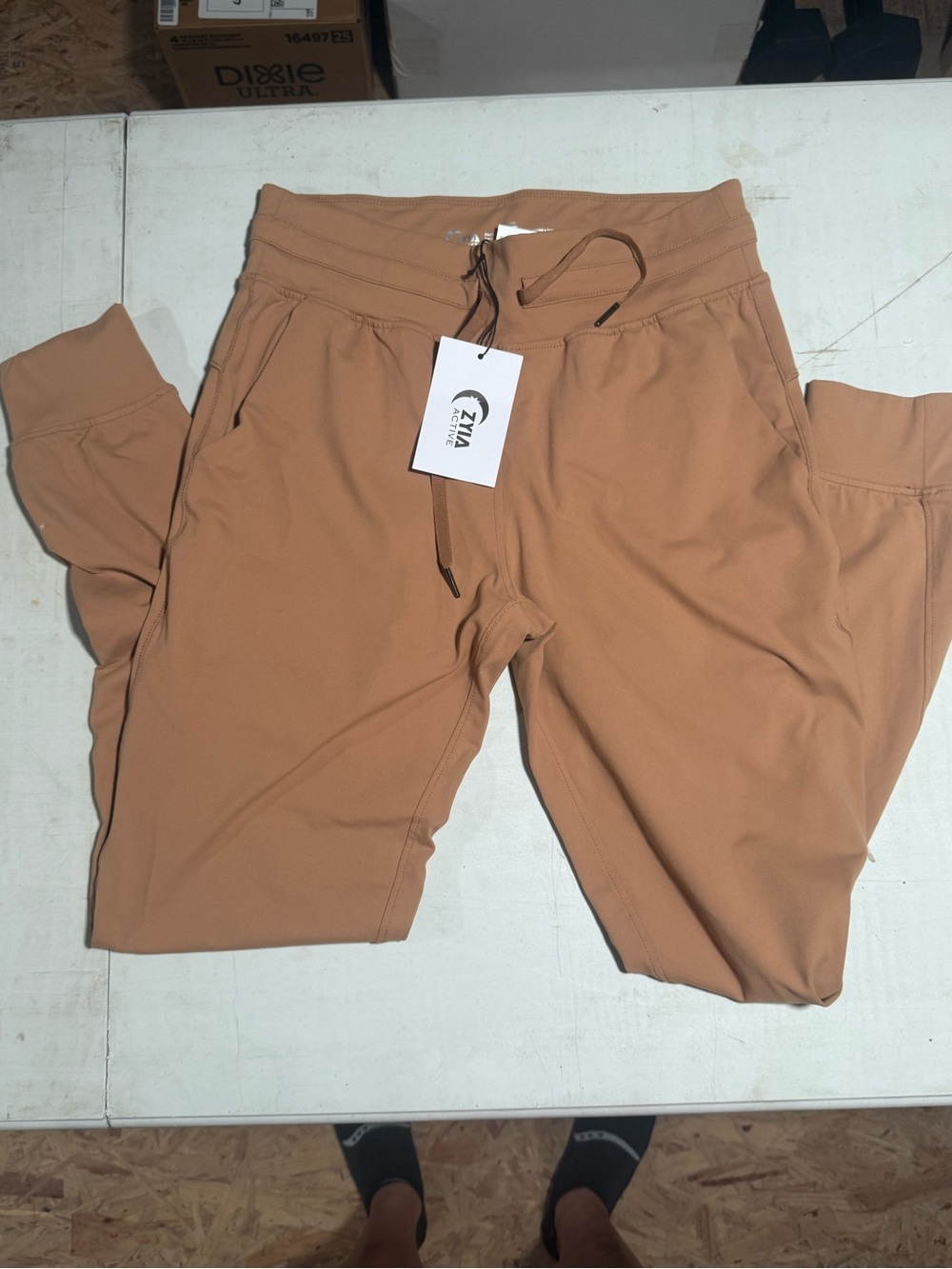 Women’s Jogger Pants in Camel